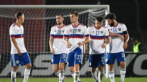 Os políticos vão impedir que jogadores da Rússia e da Itália joguem um amistoso.